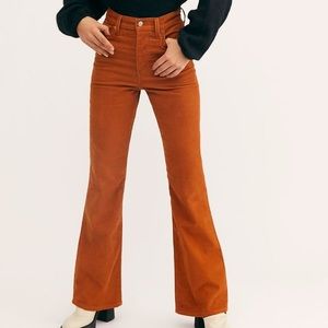 Levi’s Ribcage Flare